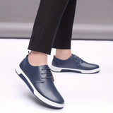 StrideEase: Lightweight Men’s Casual Oxford Shoes